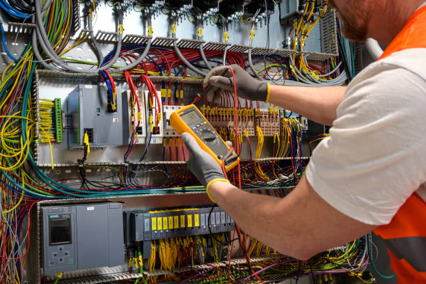 Best Licensed Electrician  in Clifton, TN